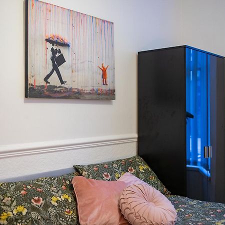 Cozy Rooms In Shared Accommodation Near Anfield Stadium With Parking And Wifi Λίβερπουλ Εξωτερικό φωτογραφία