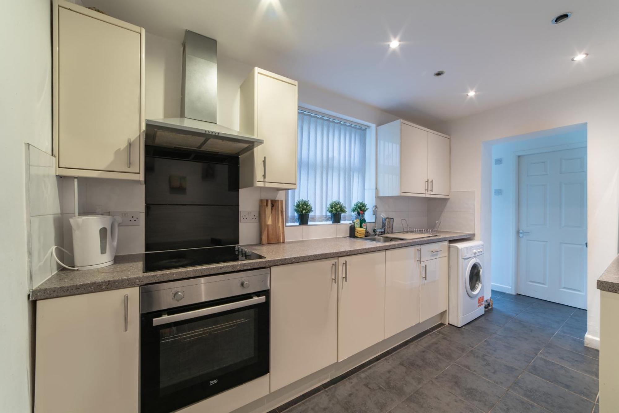 Cozy Rooms In Shared Accommodation Near Anfield Stadium With Parking And Wifi Λίβερπουλ Εξωτερικό φωτογραφία